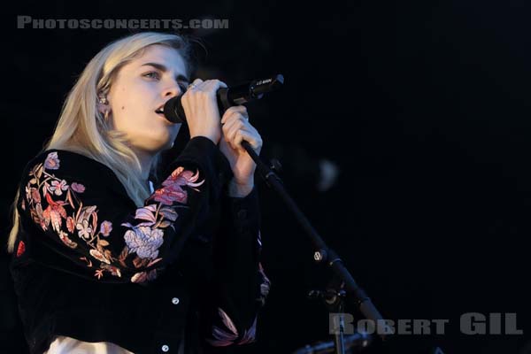 LONDON GRAMMAR - 2017-07-22 - PARIS - Hippodrome de Longchamp - Alternative Stage - 